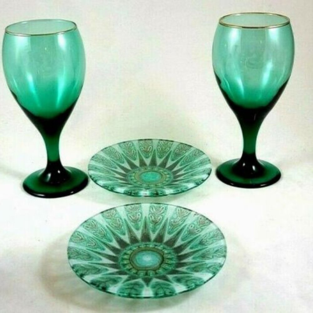Vintage Libbey Teardrop Juniper Green (2( Wine Glasses Gold Rim w/(2) Green Plat